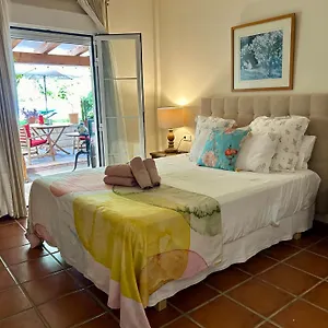 Bed & Breakfast At In Malaga & Solo Travellers
